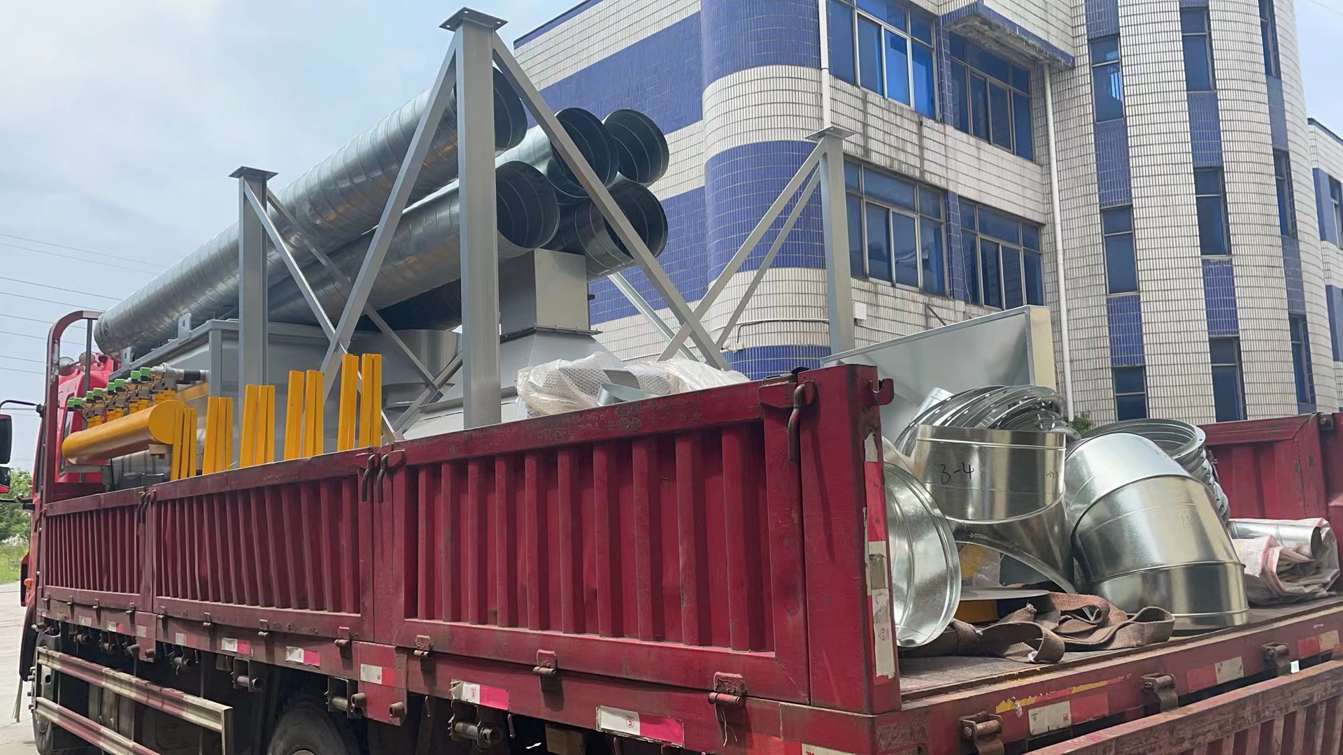 浸膠手套行業VOCs廢氣處理不同方法的 ，耀先小編為您介紹